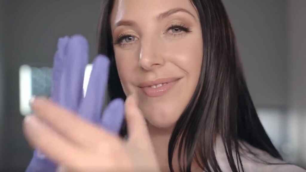 who is better qualified to give full body exams than angela white